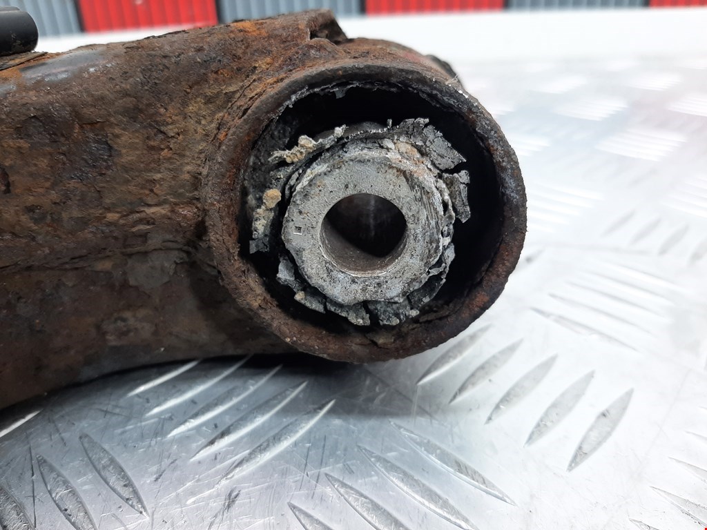 Рычаг задний правый LAND ROVER Range Rover 2002-2012