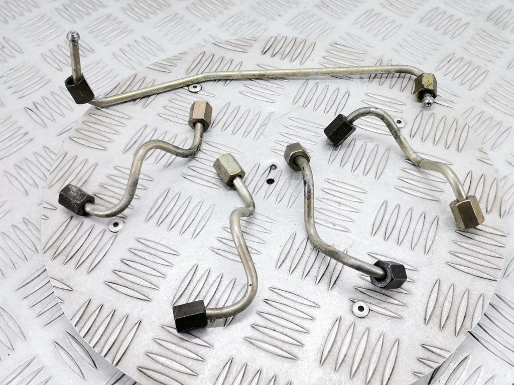 Трубка топливная KIA Carens 1999-2002