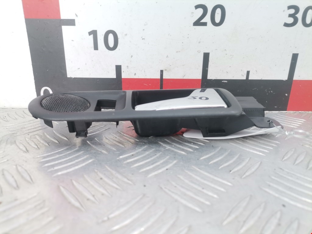 Ручка дверная задняя внутренняя правая VOLKSWAGEN Golf IV 1997-2003