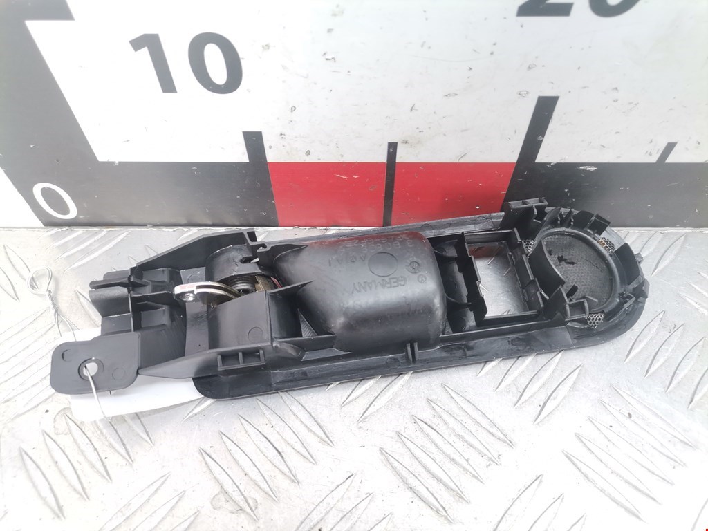 Ручка дверная задняя внутренняя правая VOLKSWAGEN Golf IV 1997-2003