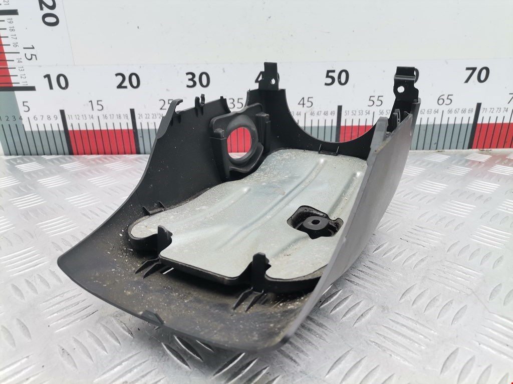 Кожух рулевой колонки SKODA Rapid 2012-2020