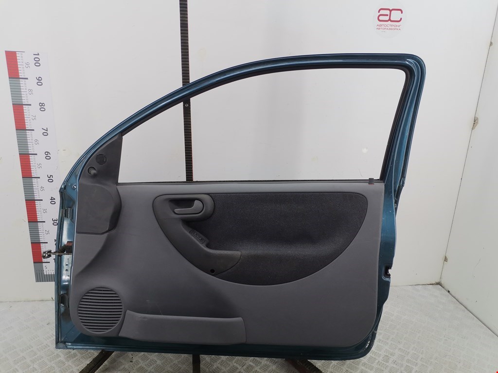 Дверь передняя правая OPEL Corsa C 2000-2006