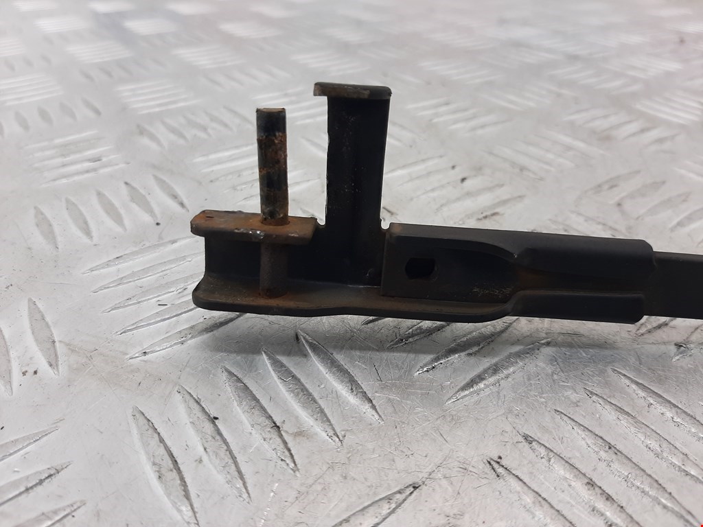 Поводок дворников передний левый/ правый SEAT Alhambra 1996-2010