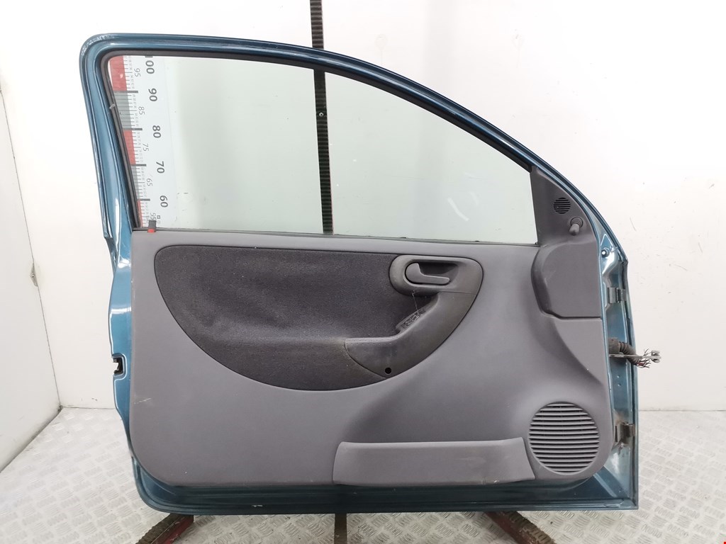 Дверь передняя левая OPEL Corsa C 2000-2006