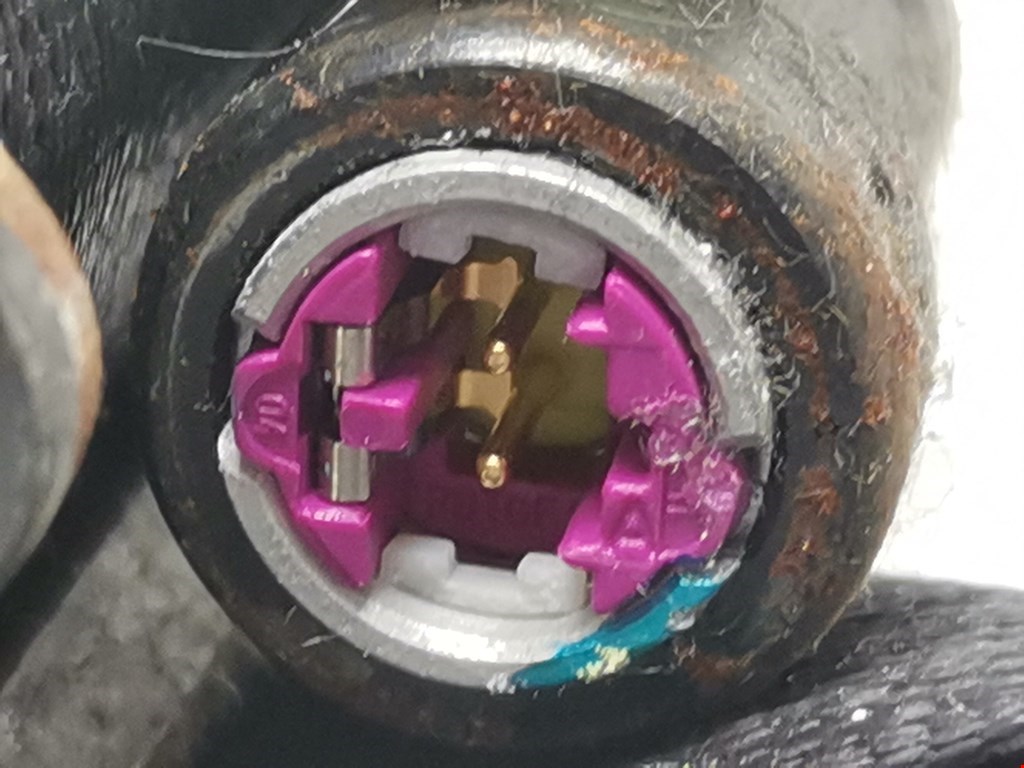 Ремень безопасности передний правый CHRYSLER PT Cruser 2000-2010