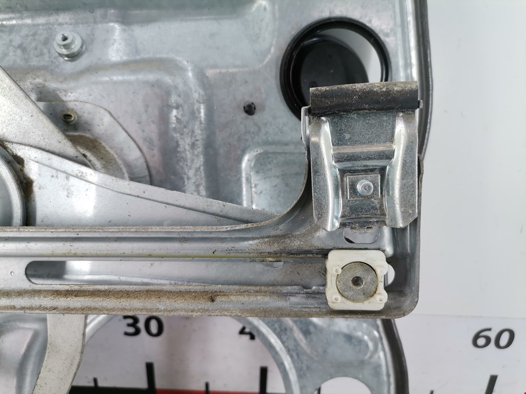 Стеклоподъемник задний правый VOLVO V50 I 2004-2012