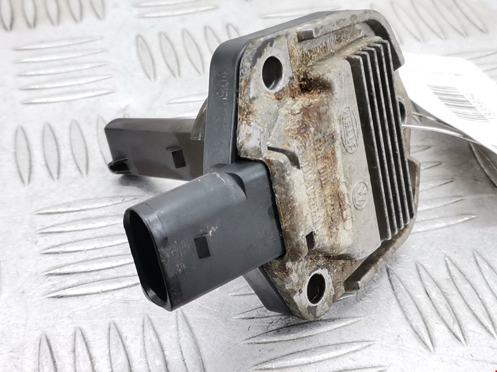 Датчик уровня масла AUDI A4 B6 2001-2005