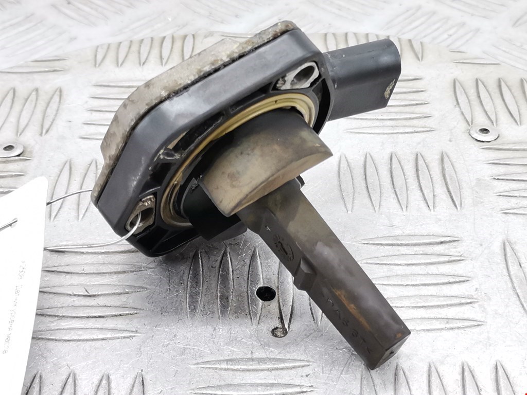 Датчик уровня масла AUDI A4 B6 2001-2005