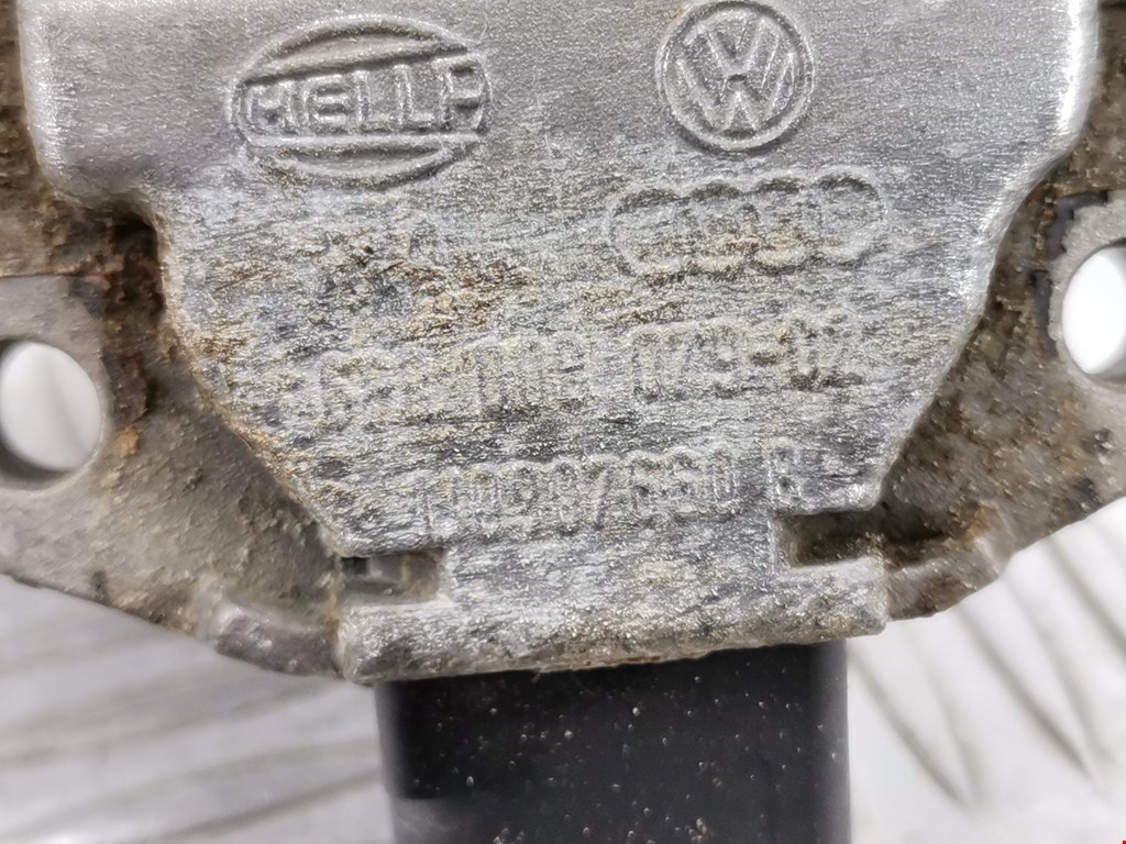 Датчик уровня масла AUDI A4 B6 2001-2005