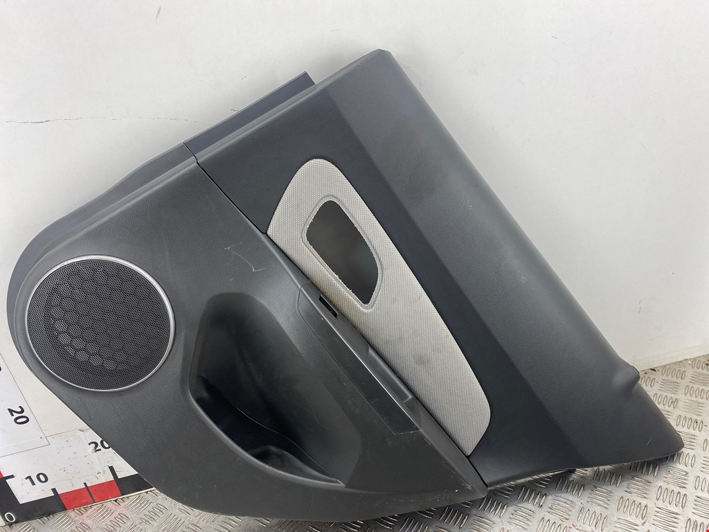 Обшивка двери задняя правая CHEVROLET Cruze 2009-2015