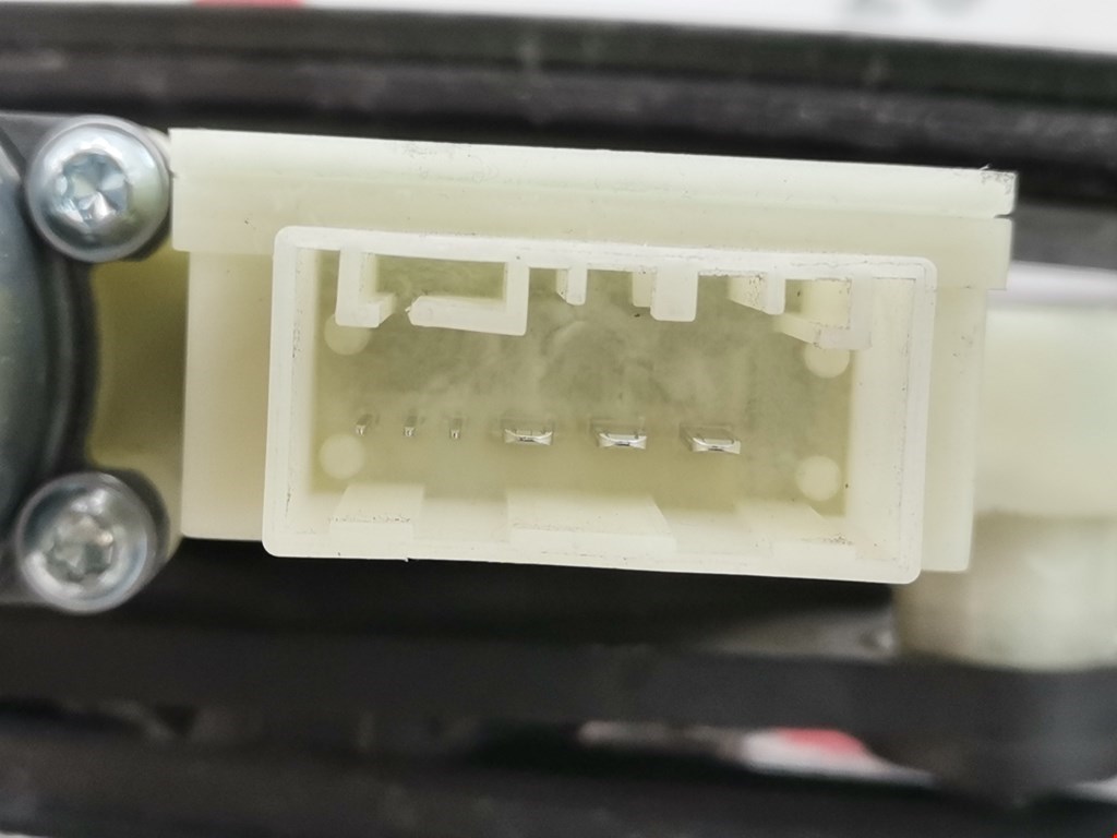 Стеклоподъемник передний правый SKODA Rapid 2012-2020