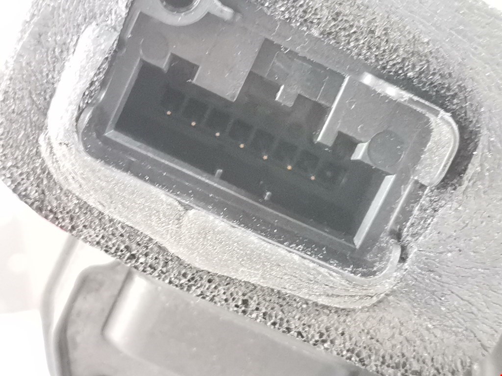 Замок двери передней левой SKODA Rapid 2012-2020