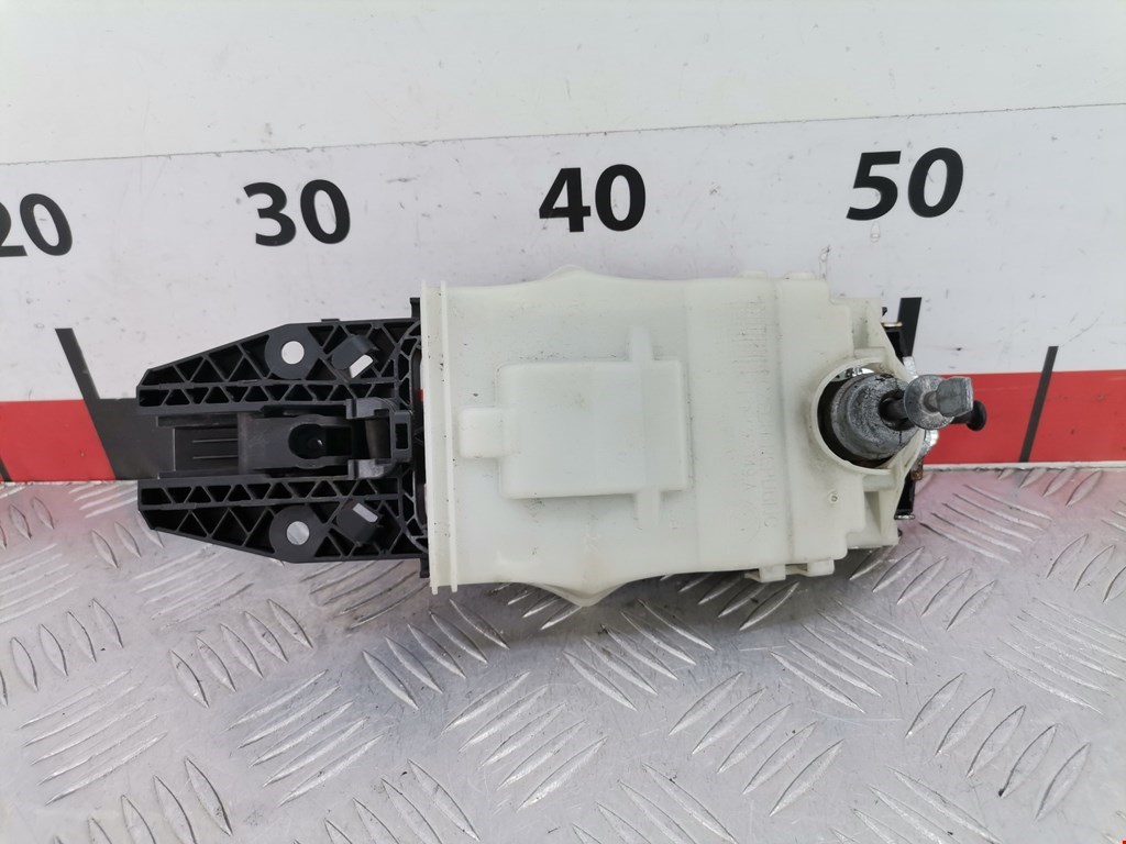 Ручка двери передней наружная правая SKODA Rapid 2012-2020