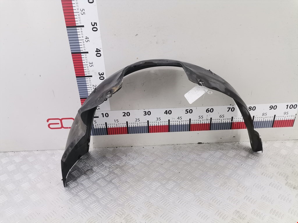 Локер (подкрылок) передний правый VOLKSWAGEN Golf III 1991-1997