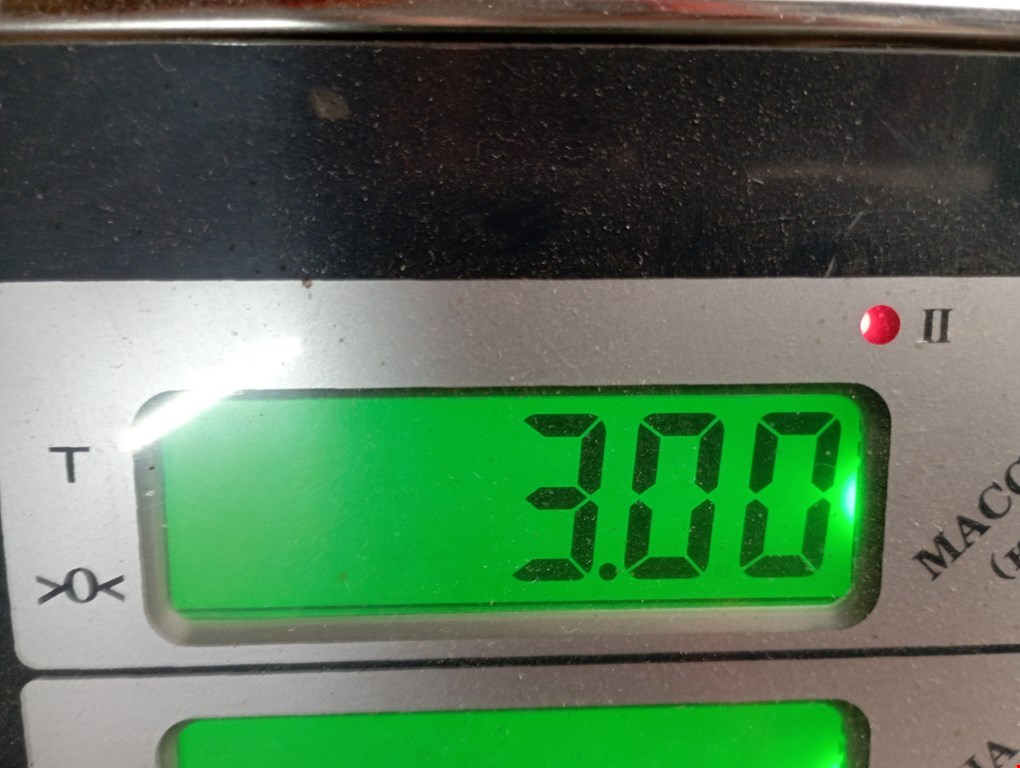 Обшивка двери передняя левая RENAULT Laguna 2007-2015