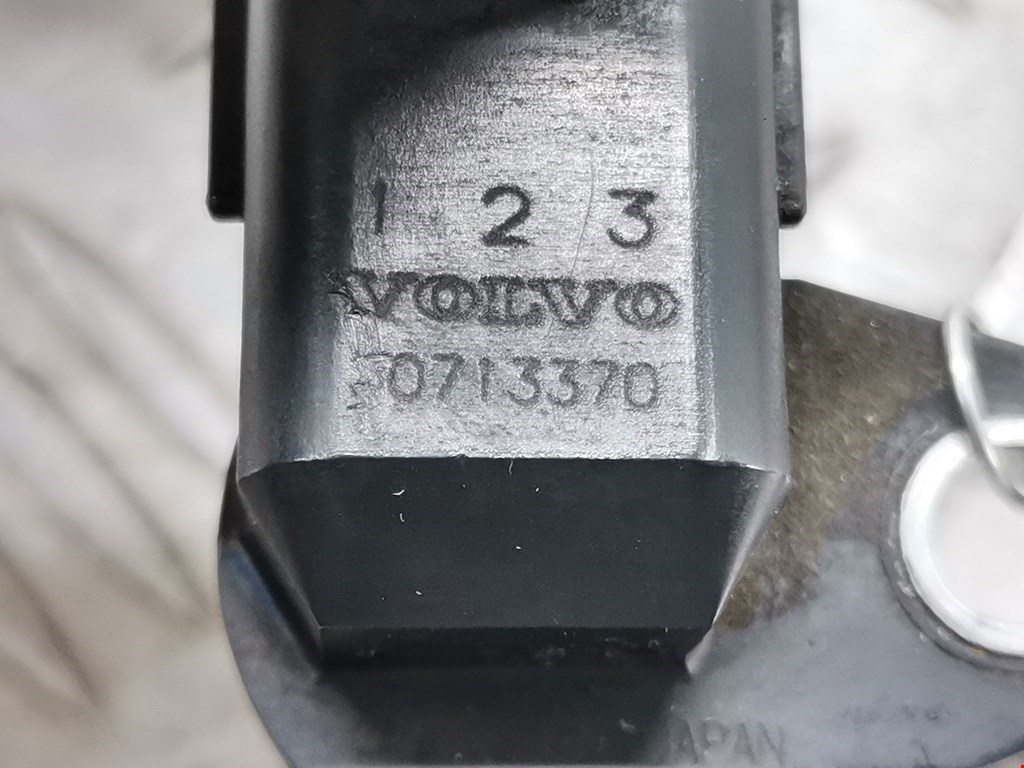 Датчик положения распредвала VOLVO XC90 2002-2014