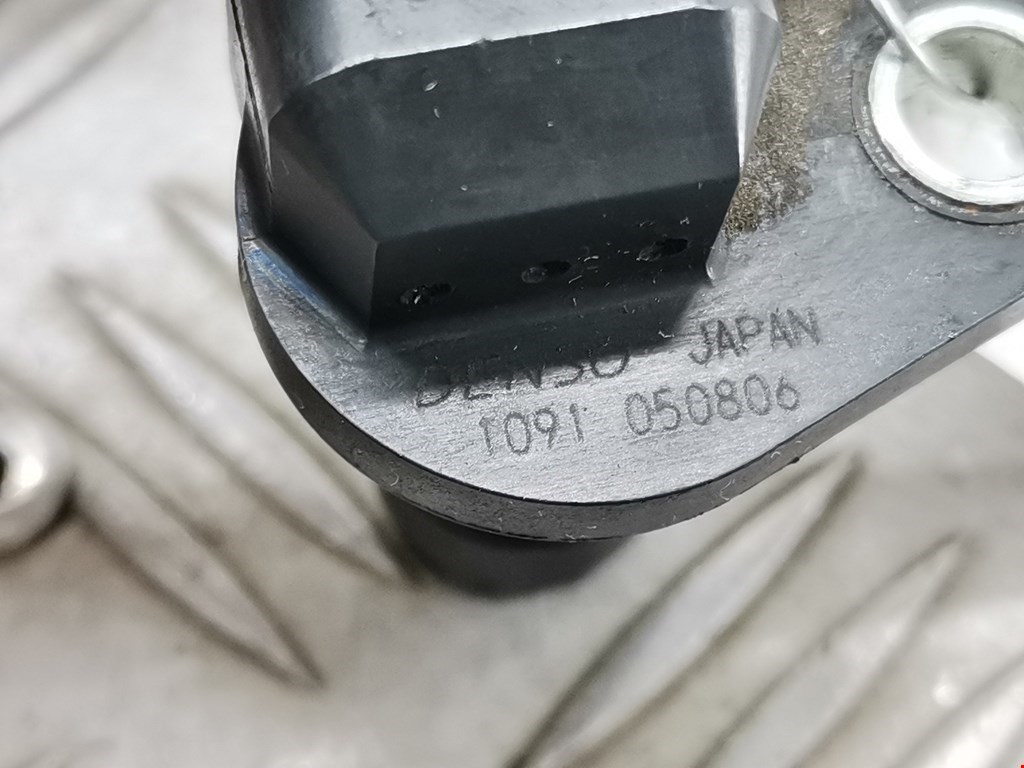 Датчик положения распредвала VOLVO XC90 2002-2014