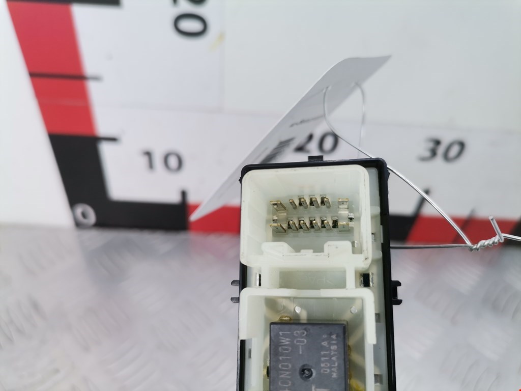 Кнопка стеклоподъемника LEXUS RX 300\330\350\400H 2003-2009