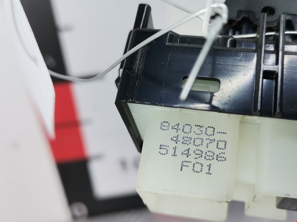 Кнопка стеклоподъемника LEXUS RX 300\330\350\400H 2003-2009