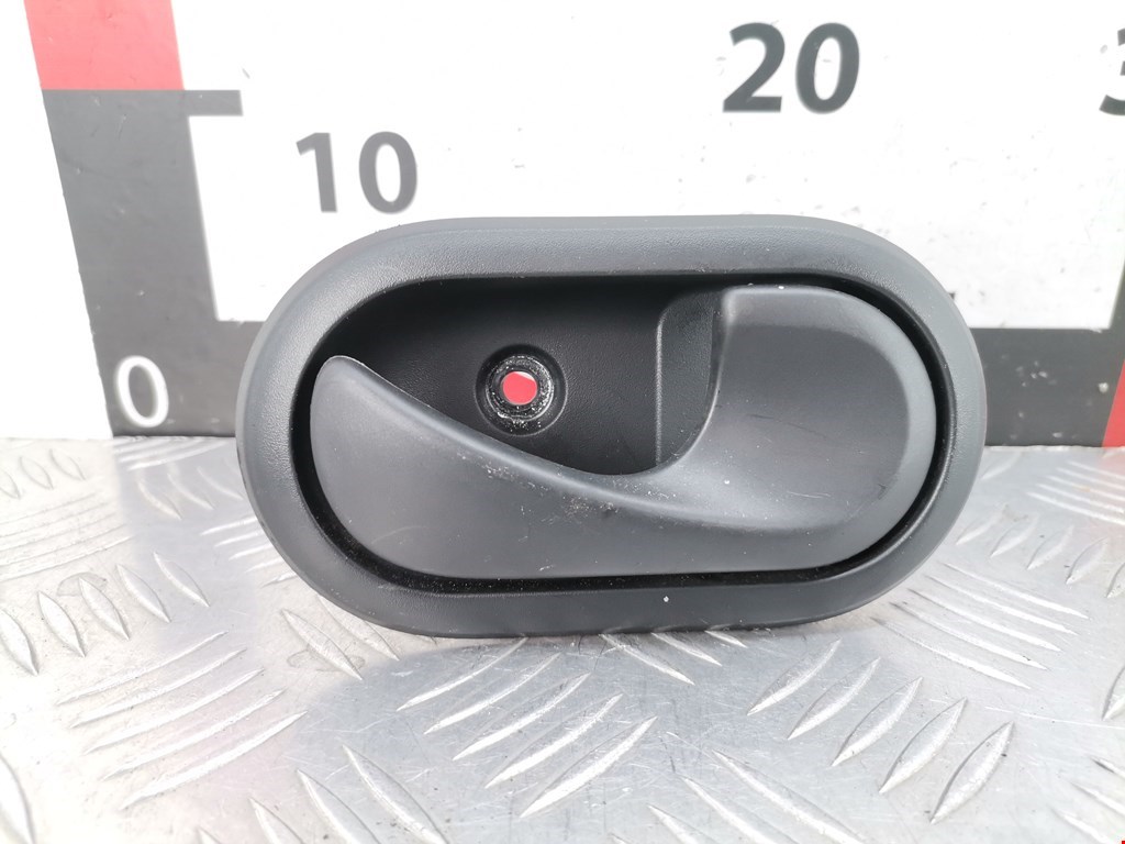 Ручка дверная задняя внутренняя правая DACIA Sandero 2008-2012