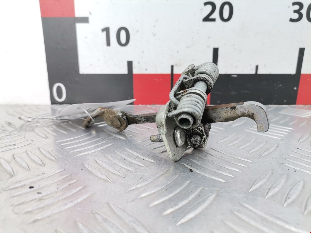 Ограничитель открывания двери DACIA Sandero 2008-2012