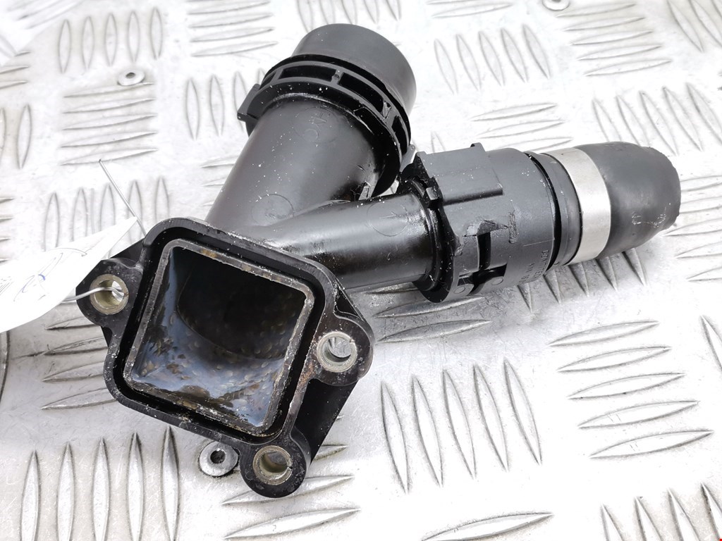 Тройник системы охлаждения BMW 5er 5 серия E39 1995-2004