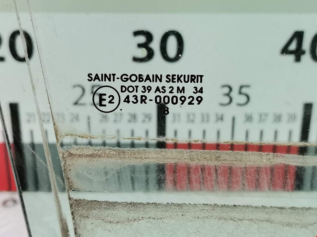 Стекло двери переднее правое CITROEN C8 2002-2014