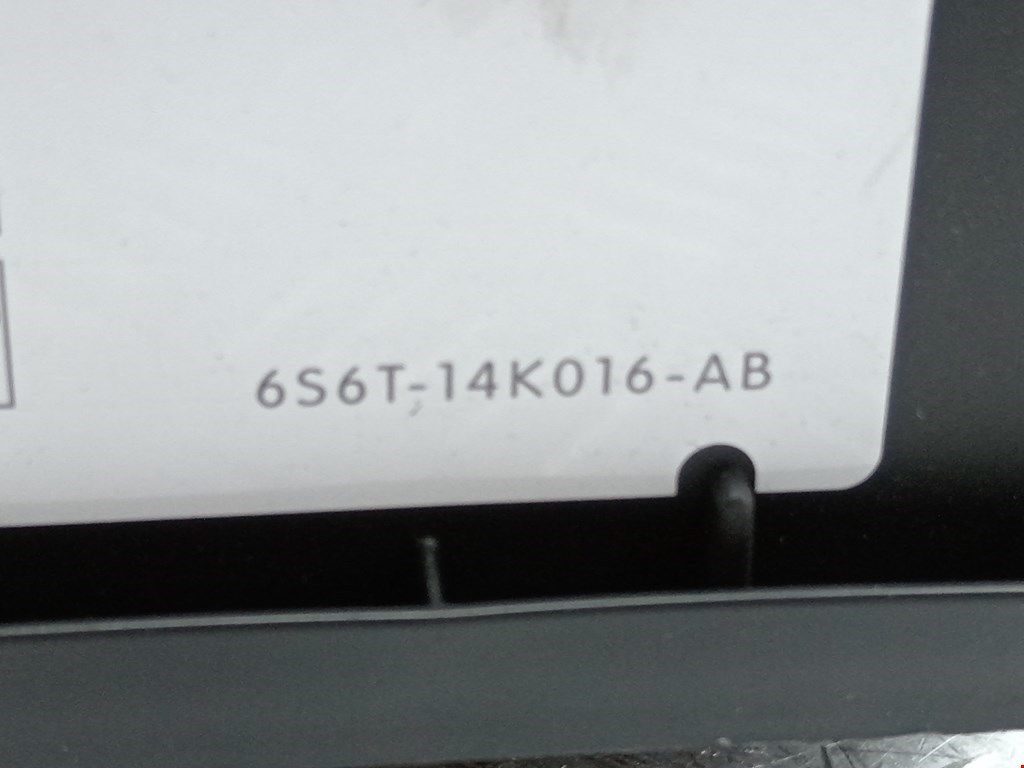 Бардачок FORD Fusion 2002-2012