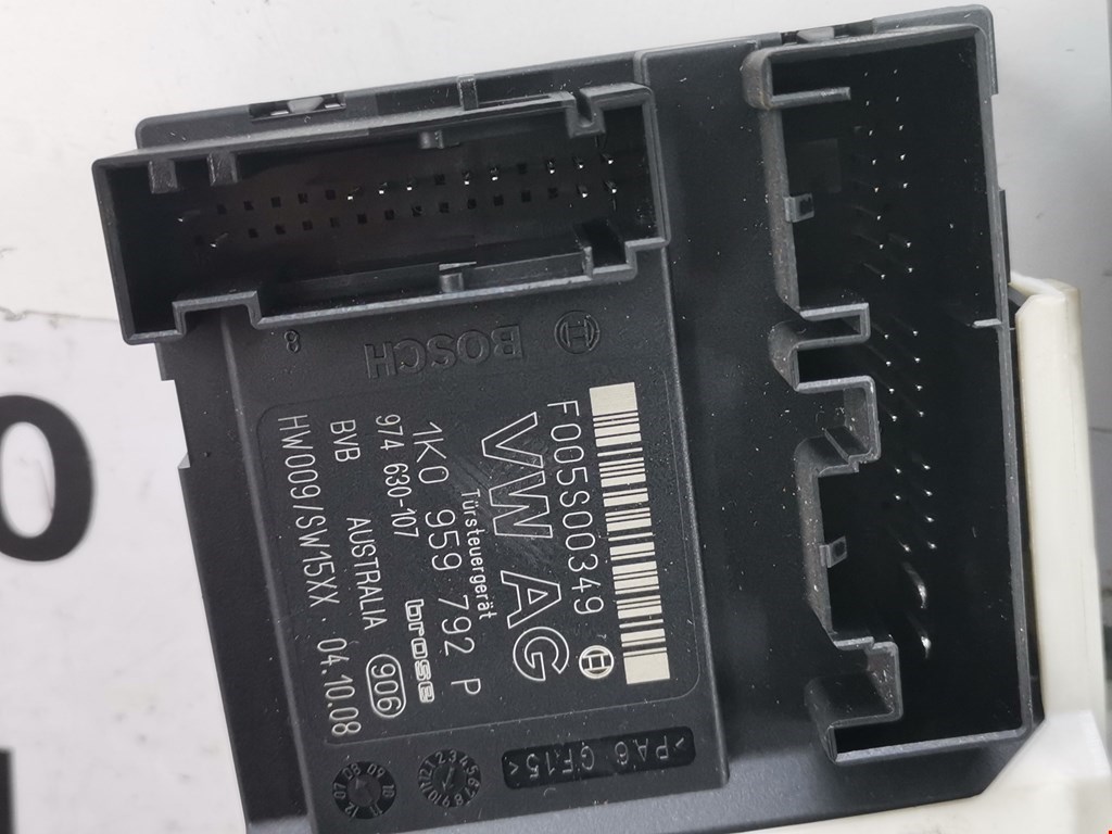 Стеклоподъемник передний левый VOLKSWAGEN Passat CC 2008-2017