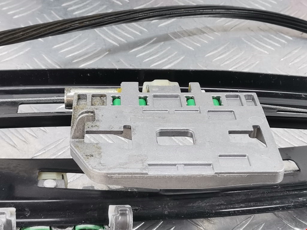 Стеклоподъемник передний левый VOLKSWAGEN Passat CC 2008-2017