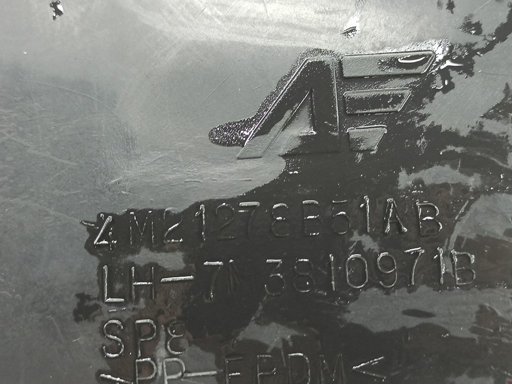 Локер (подкрылок) задний левый VOLKSWAGEN Sharan 1995-2010