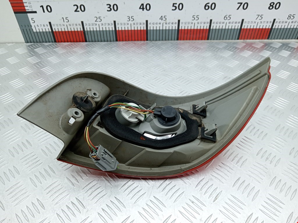 Фонарь задний левый MITSUBISHI Colt Z3 2003-2012