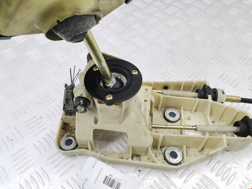 Кулиса (селектор) АКПП/МКПП в салоне VOLVO V70 II 2000-2007