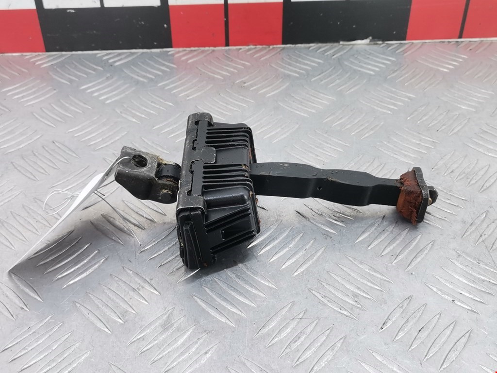 Ограничитель открывания двери BMW X5 E53 1999-2006