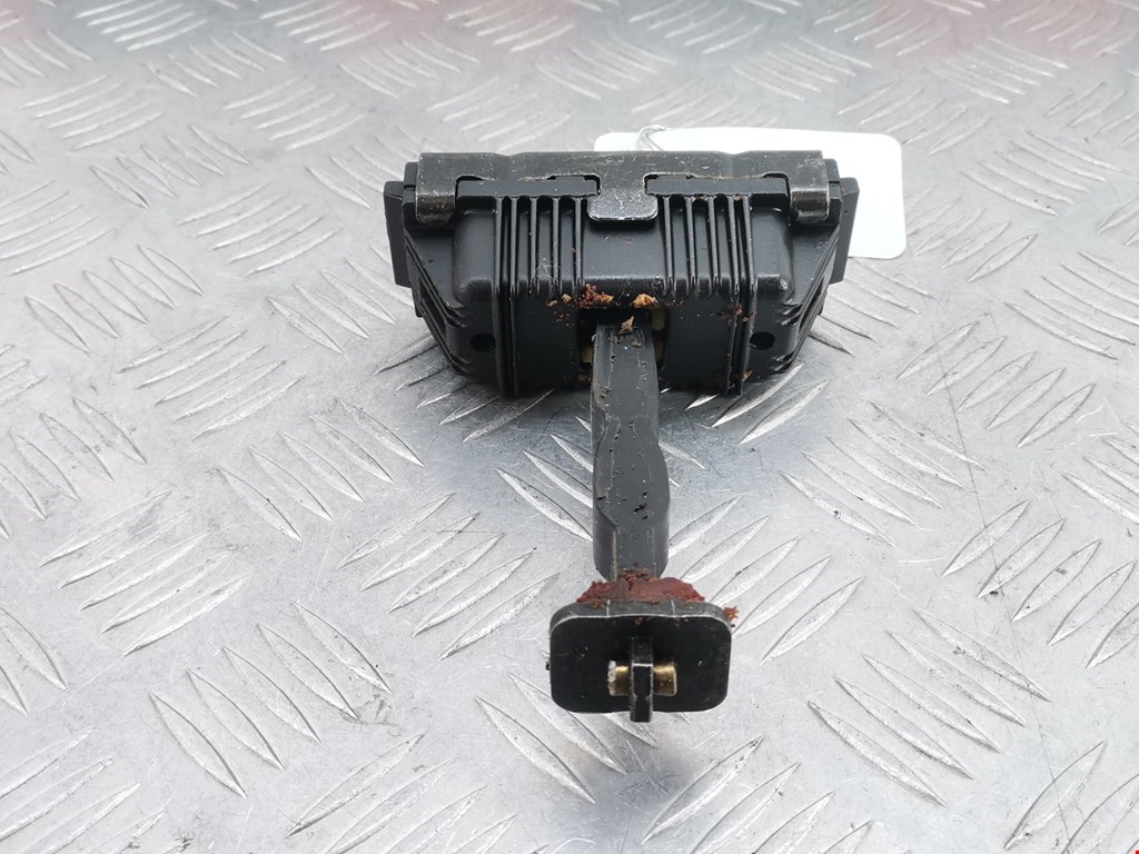 Ограничитель открывания двери BMW X5 E53 1999-2006