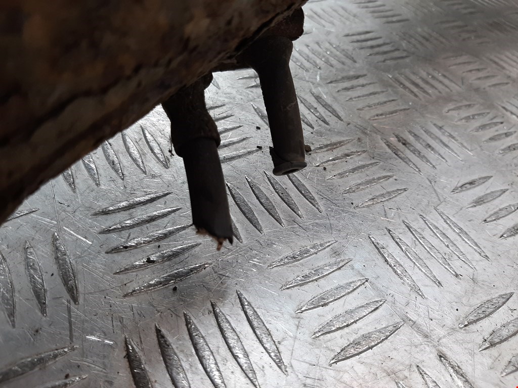 Ступица задняя правая SEAT Alhambra 1996-2010