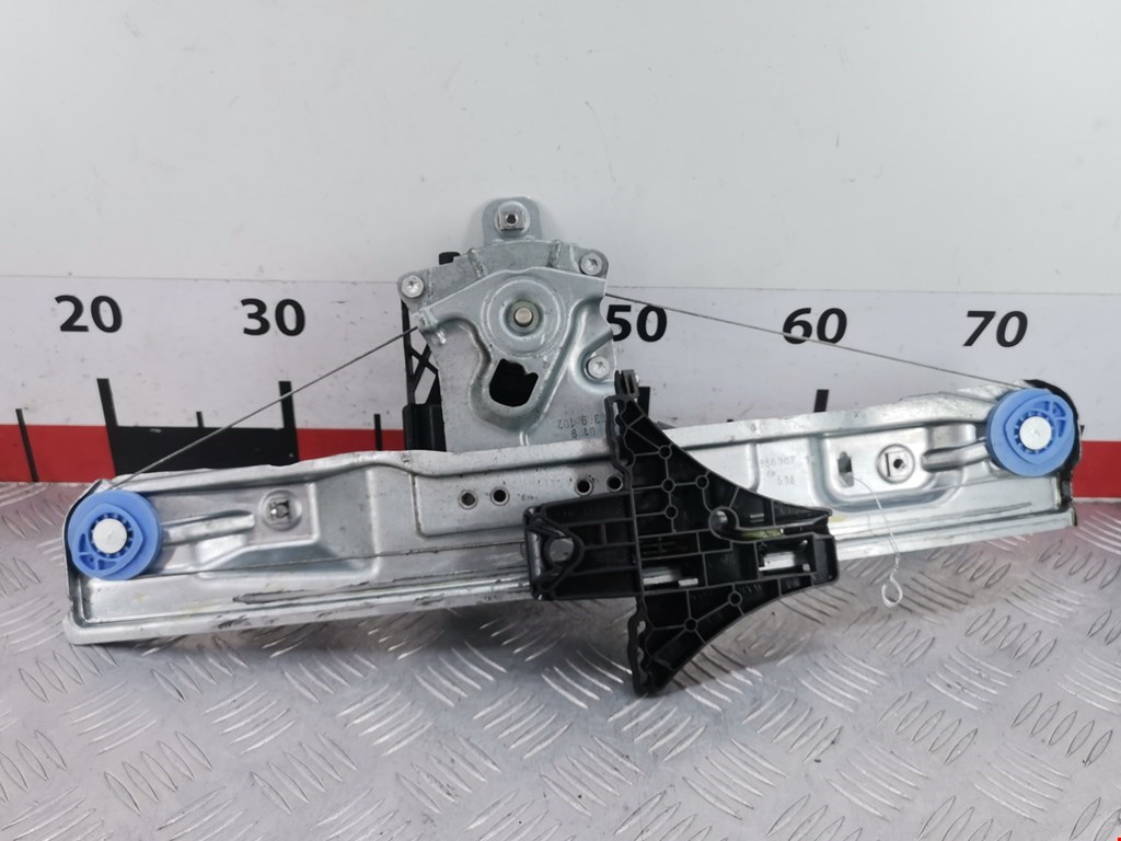 Стеклоподъемник задний правый OPEL Insignia 2008-2017