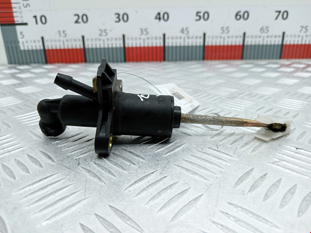 Цилиндр сцепления главный VOLKSWAGEN Beetle A4 1998-2010