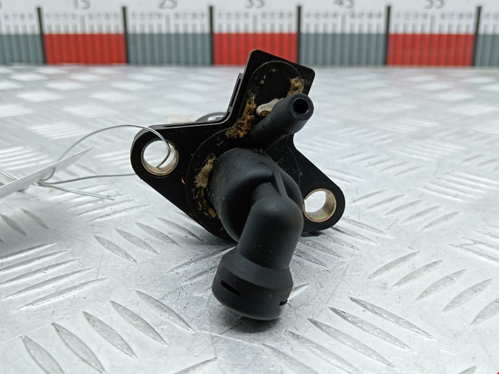 Цилиндр сцепления главный VOLKSWAGEN Beetle A4 1998-2010