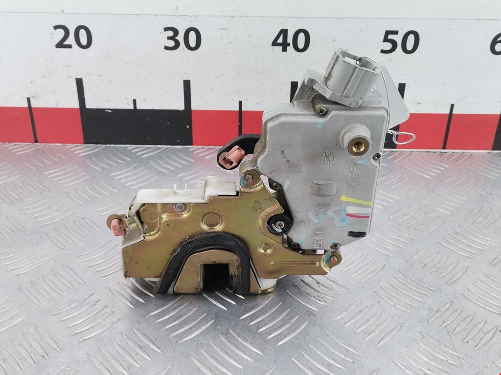 Замок двери передней левой NISSAN Primera P11 1996-2002