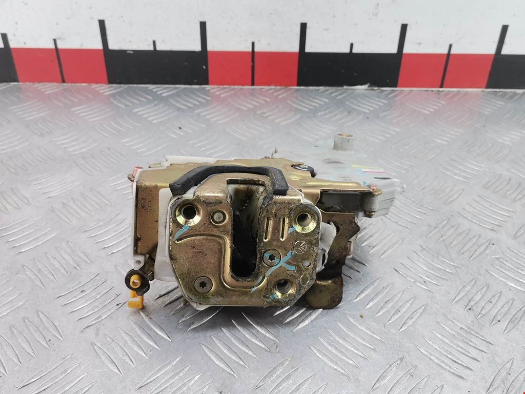 Замок двери передней левой NISSAN Primera P11 1996-2002