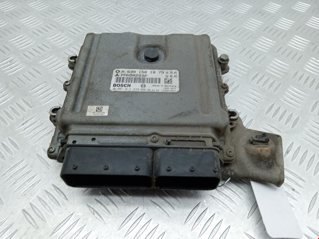 Блок управления двигателя (ЭБУ) SMART Forfour W454 2004-2006