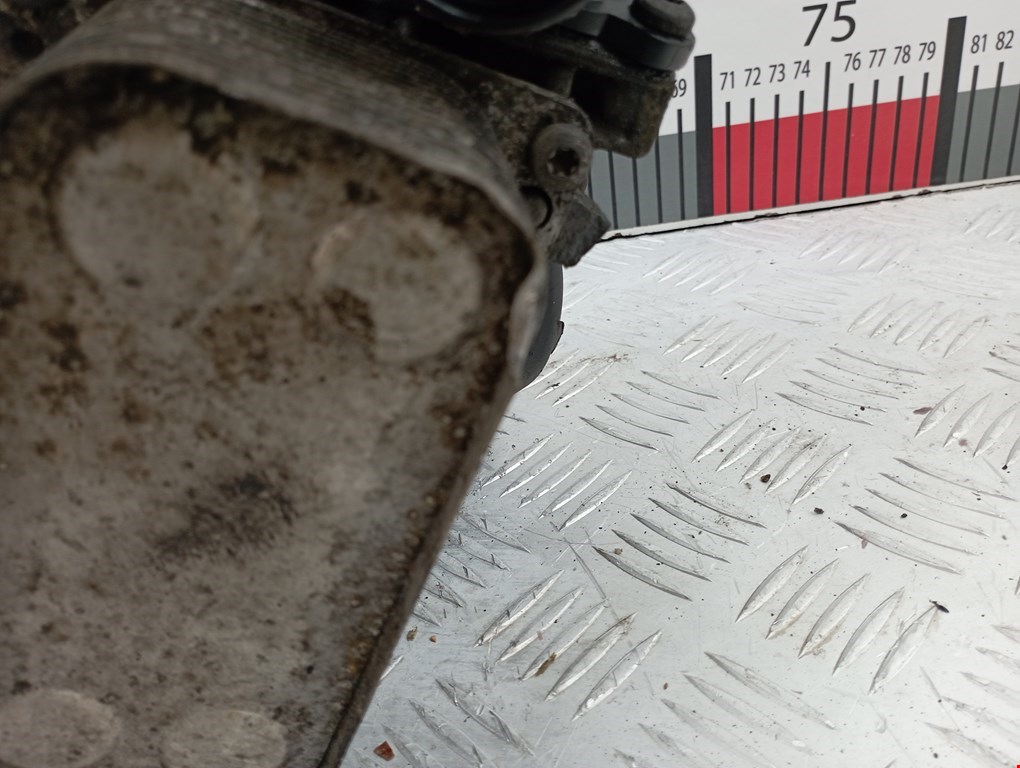 Корпус масляного фильтра OPEL Vivaro A 2001-2014