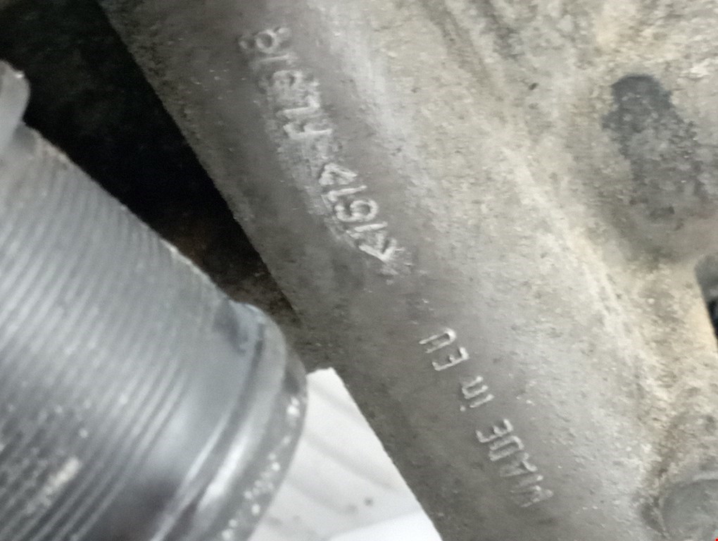 Корпус масляного фильтра OPEL Vivaro A 2001-2014