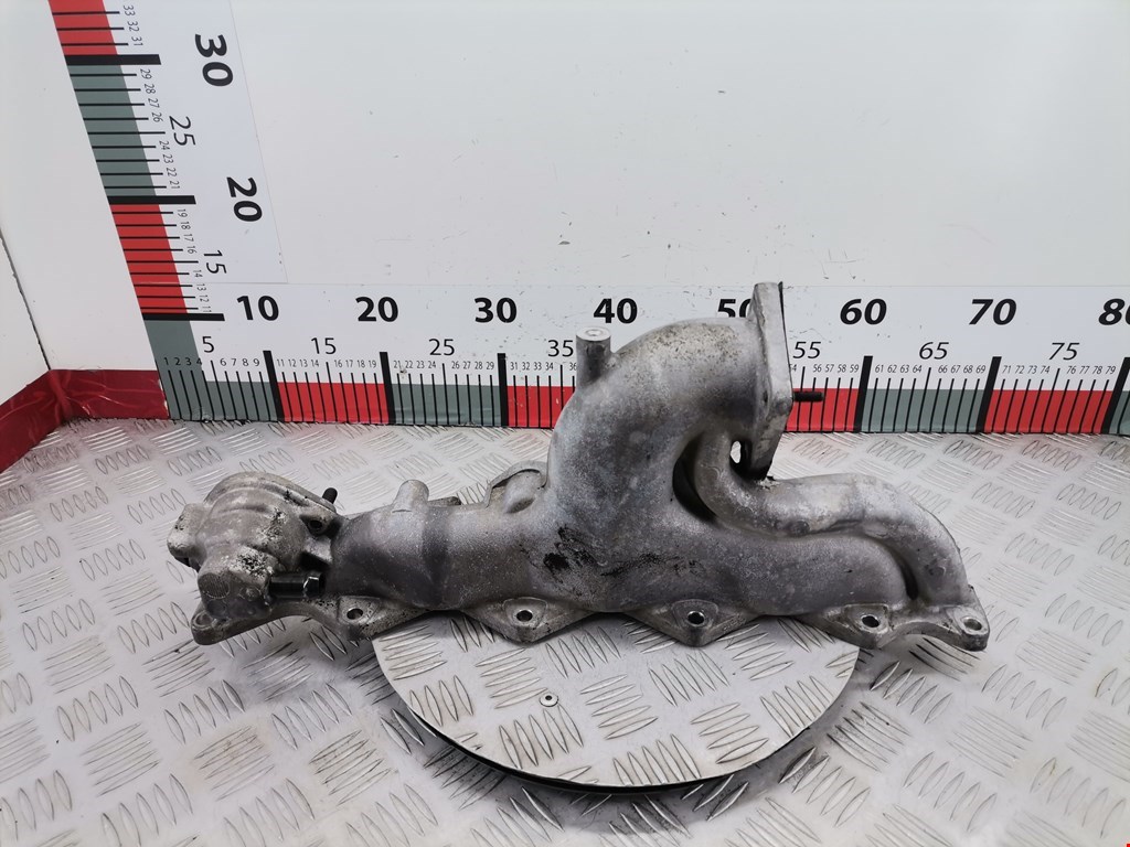 Коллектор впускной KIA Carens 1999-2002