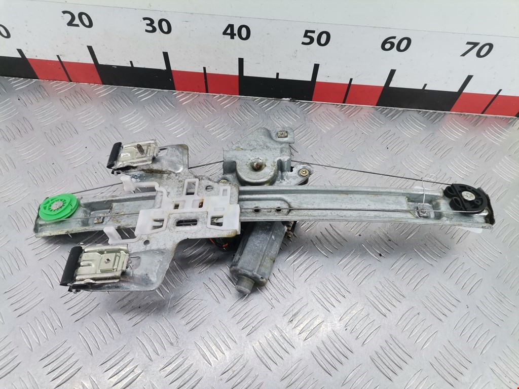 Стеклоподъемник задний правый CHRYSLER 300 C 2004-2010