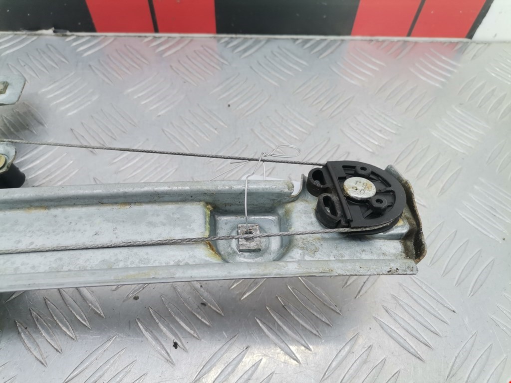 Стеклоподъемник задний правый CHRYSLER 300 C 2004-2010