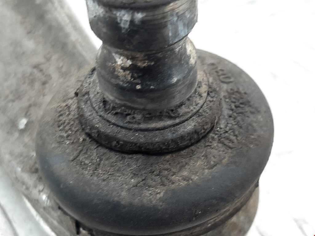 Рычаг передний правый AUDI A4 B6 2001-2005