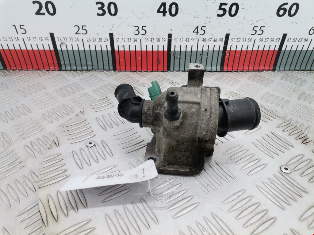 Корпус термостата FIAT Grande Punto 2005-2009