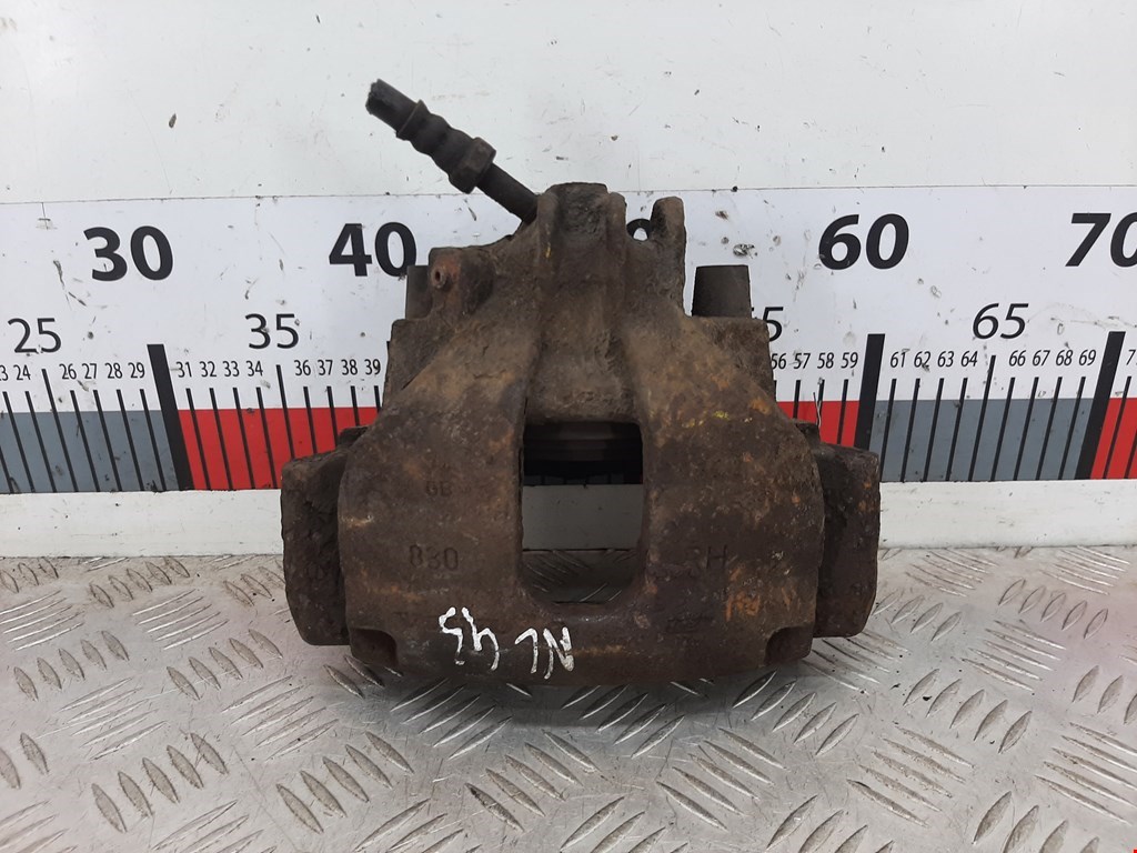 Суппорт передний правый VOLVO XC70 I 2000-2007